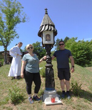 Blagoslovili so tudi Šmajčevo znamenje nad vasjo